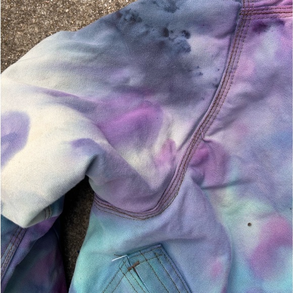 Custom Cropped Carhartt - Picture 9 of 11